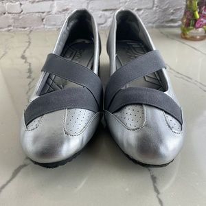 DKNYC Athleisure shoe Size 6